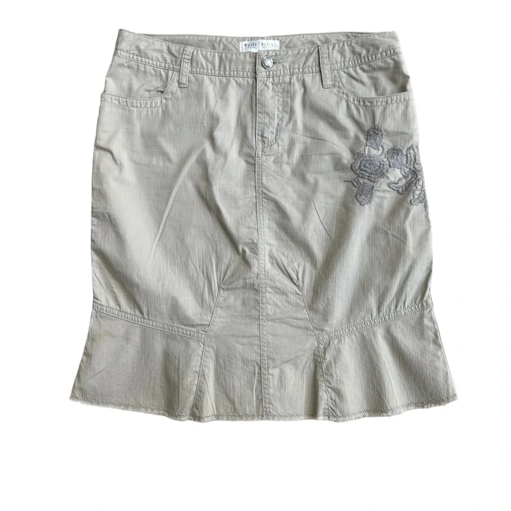 White House Black Market Women's Fit & Flare with Floral Embroider‎ Midi Skirts